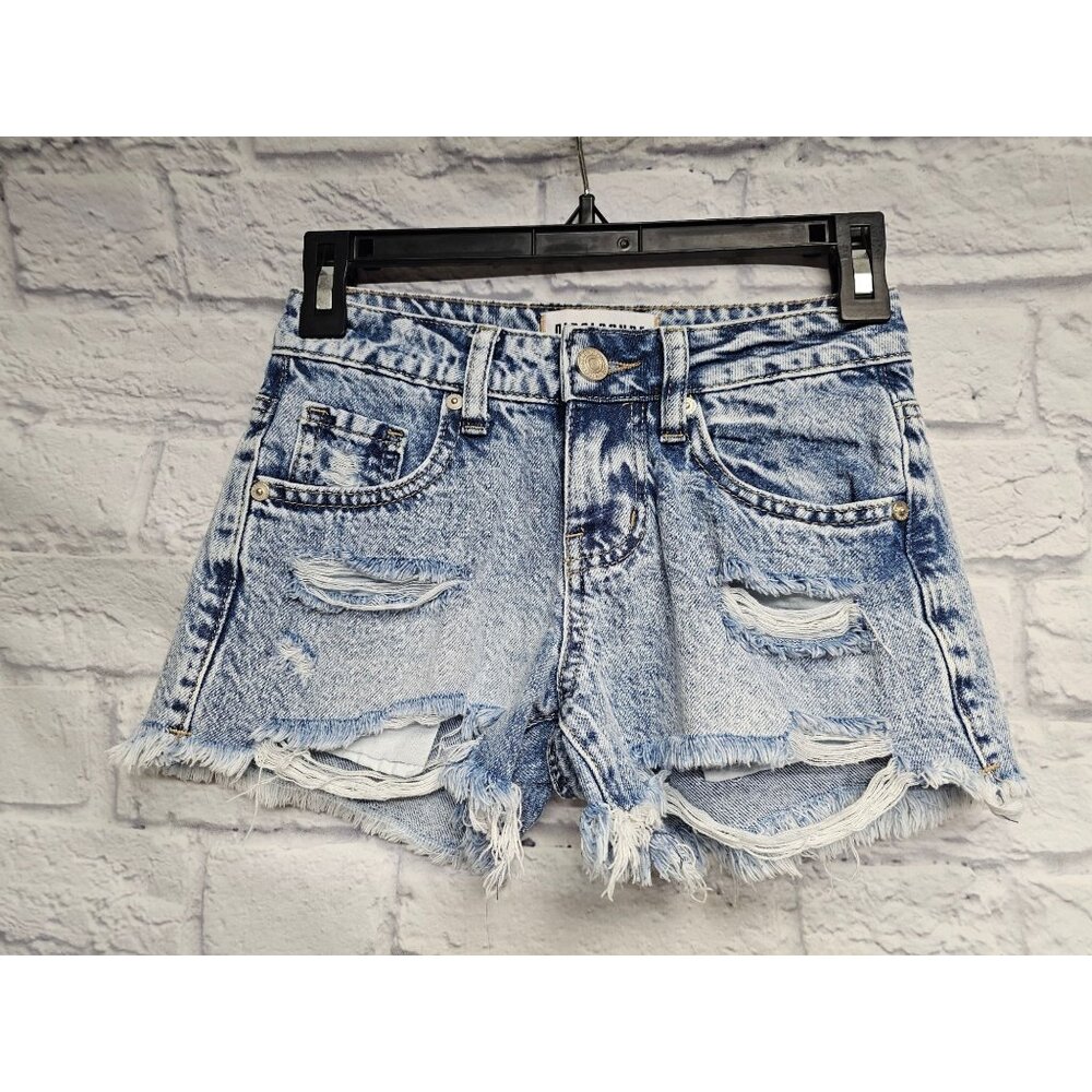 DISCLOSURE 00 23 ACID WASH DESTROYED FESTIVAL SHORTIE RIPPED JEAN POCKET SHORTS